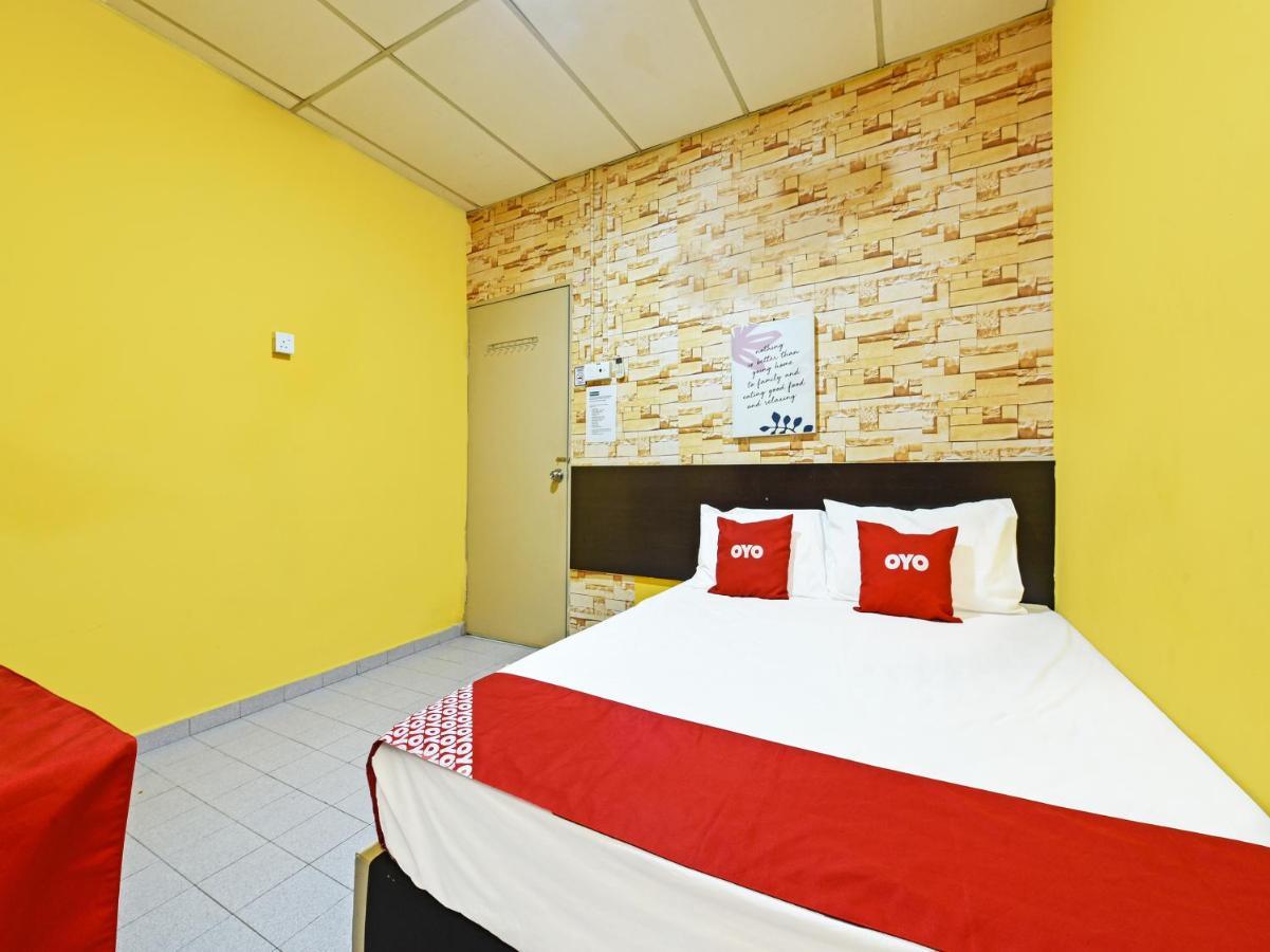 Oyo 90363 Nyamanya Inn Kuantan Exteriör bild